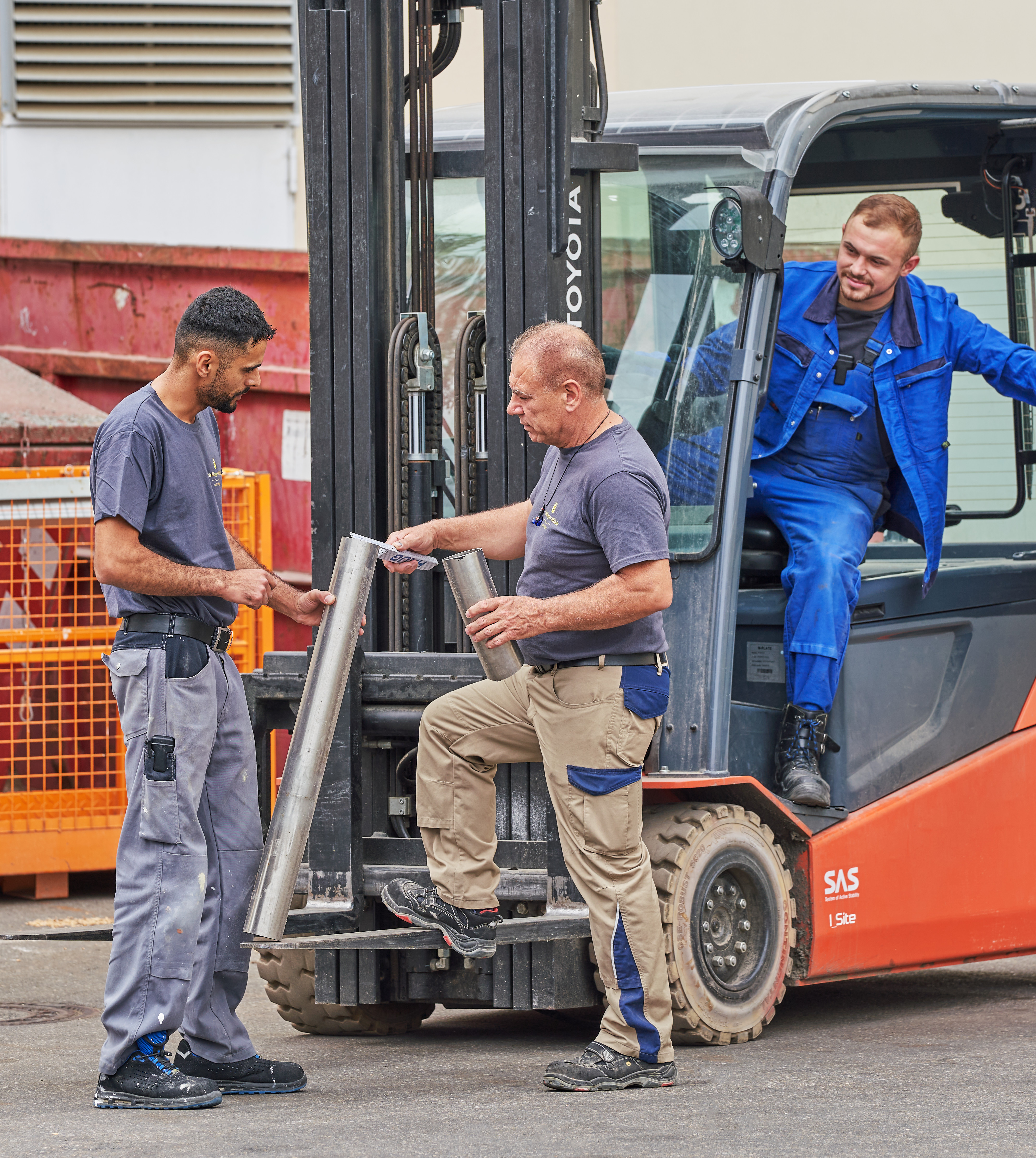 Company fitter (m/f/d) Company fitter (m/f/d)